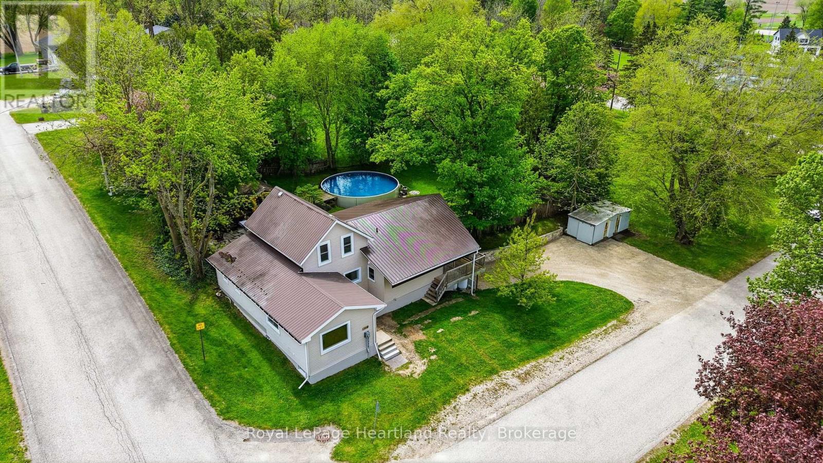 2058 James Street, Howick, Ontario  N0G 1X0 - Photo 5 - X13172514