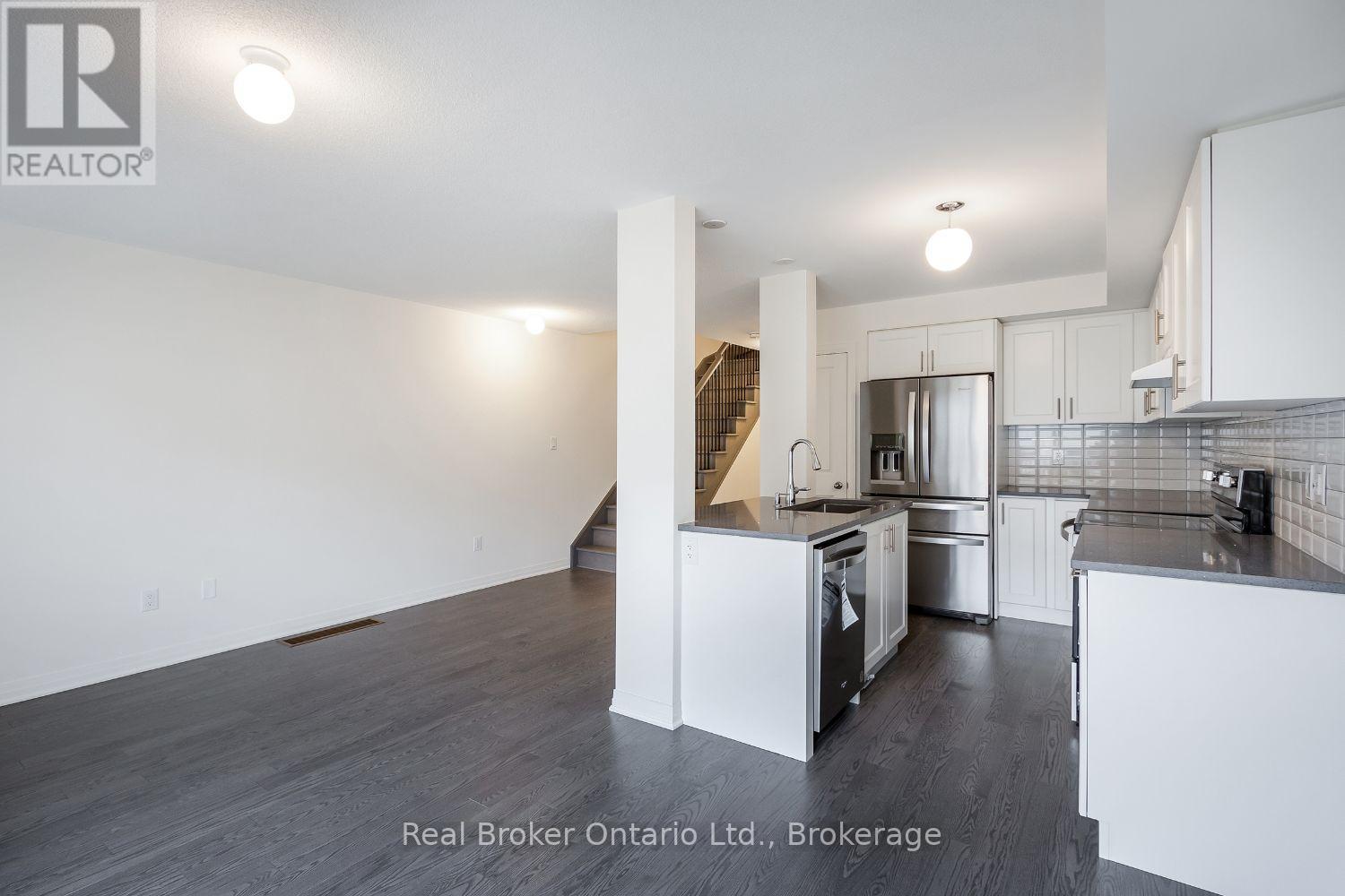 267 - 79 Caspian Square, Clarington, Ontario  K2V 0R3 - Photo 10 - E13634074