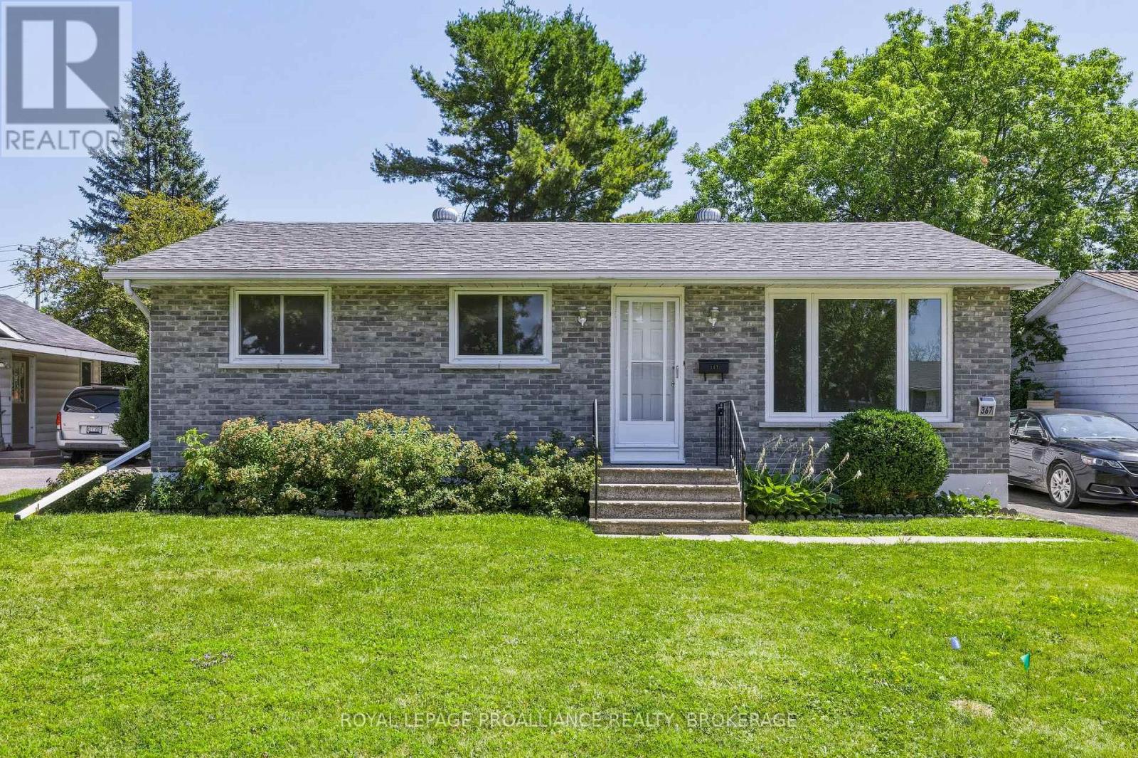 367 Georgiana Street, Gananoque, Ontario  K7G 1N1 - Photo 1 - X13634164