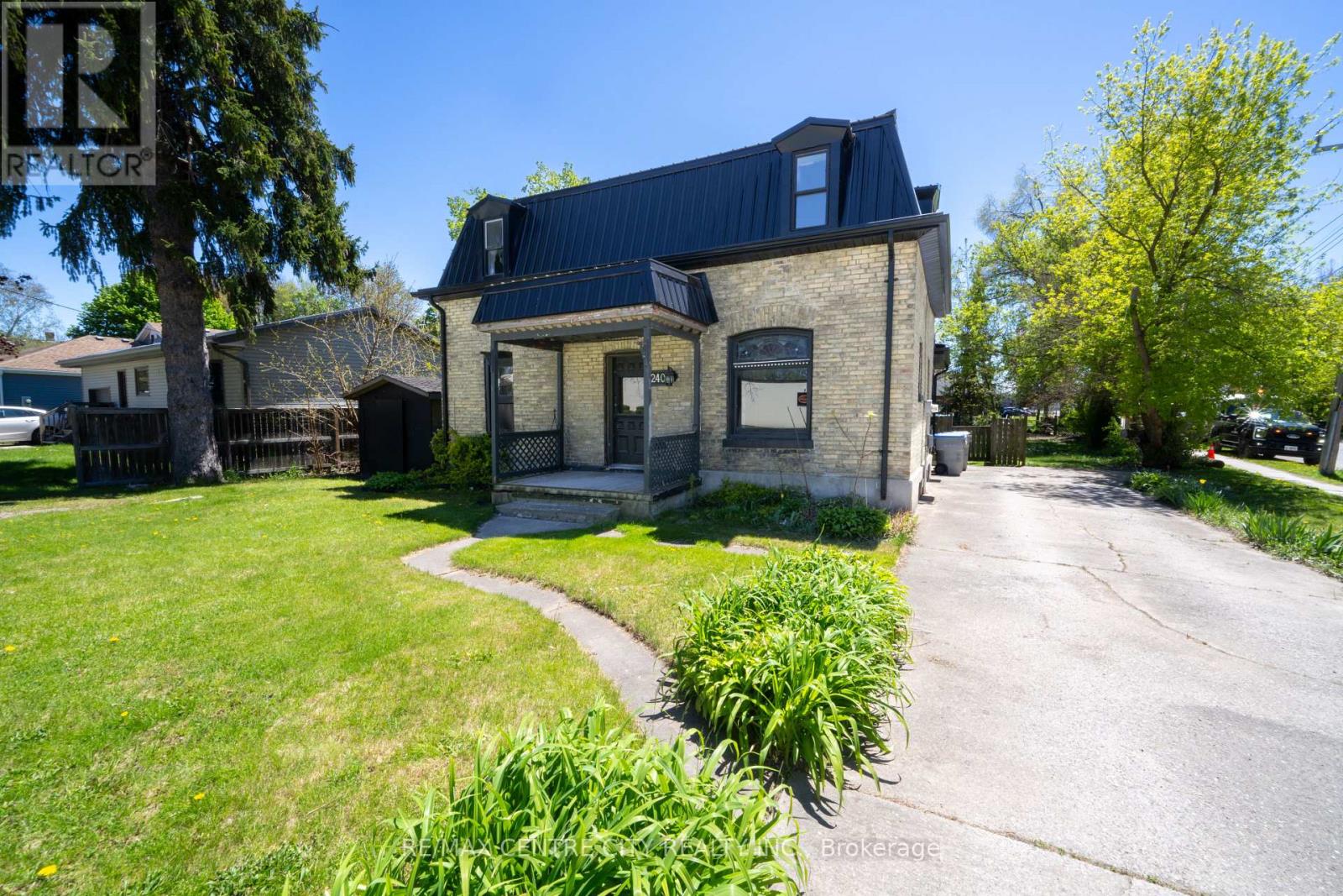 240 Maitland Street, Strathroy-Caradoc, Ontario  N7G 1S9 - Photo 1 - X13634008