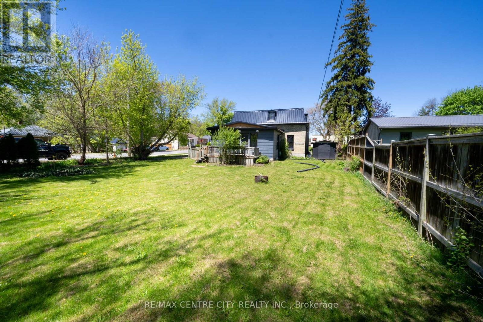 240 Maitland Street, Strathroy-Caradoc, Ontario  N7G 1S9 - Photo 19 - X13634008