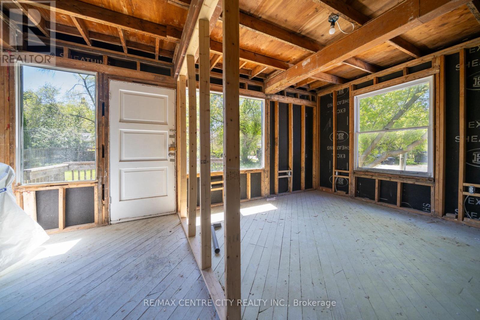 240 Maitland Street, Strathroy-Caradoc, Ontario  N7G 1S9 - Photo 8 - X13634008