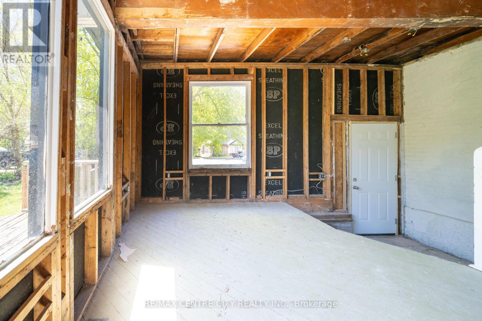 240 Maitland Street, Strathroy-Caradoc, Ontario  N7G 1S9 - Photo 9 - X13634008