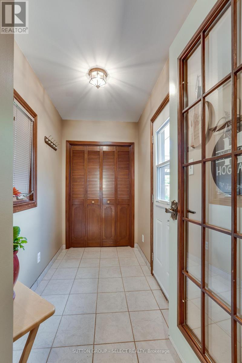 1054 Chippewa Drive, London East, Ontario  N5V 2T7 - Photo 12 - X13634078