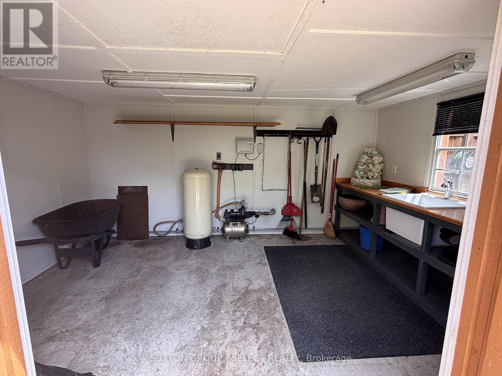 1054 Chippewa Drive, London East, Ontario  N5V 2T7 - Photo 30 - X13634078