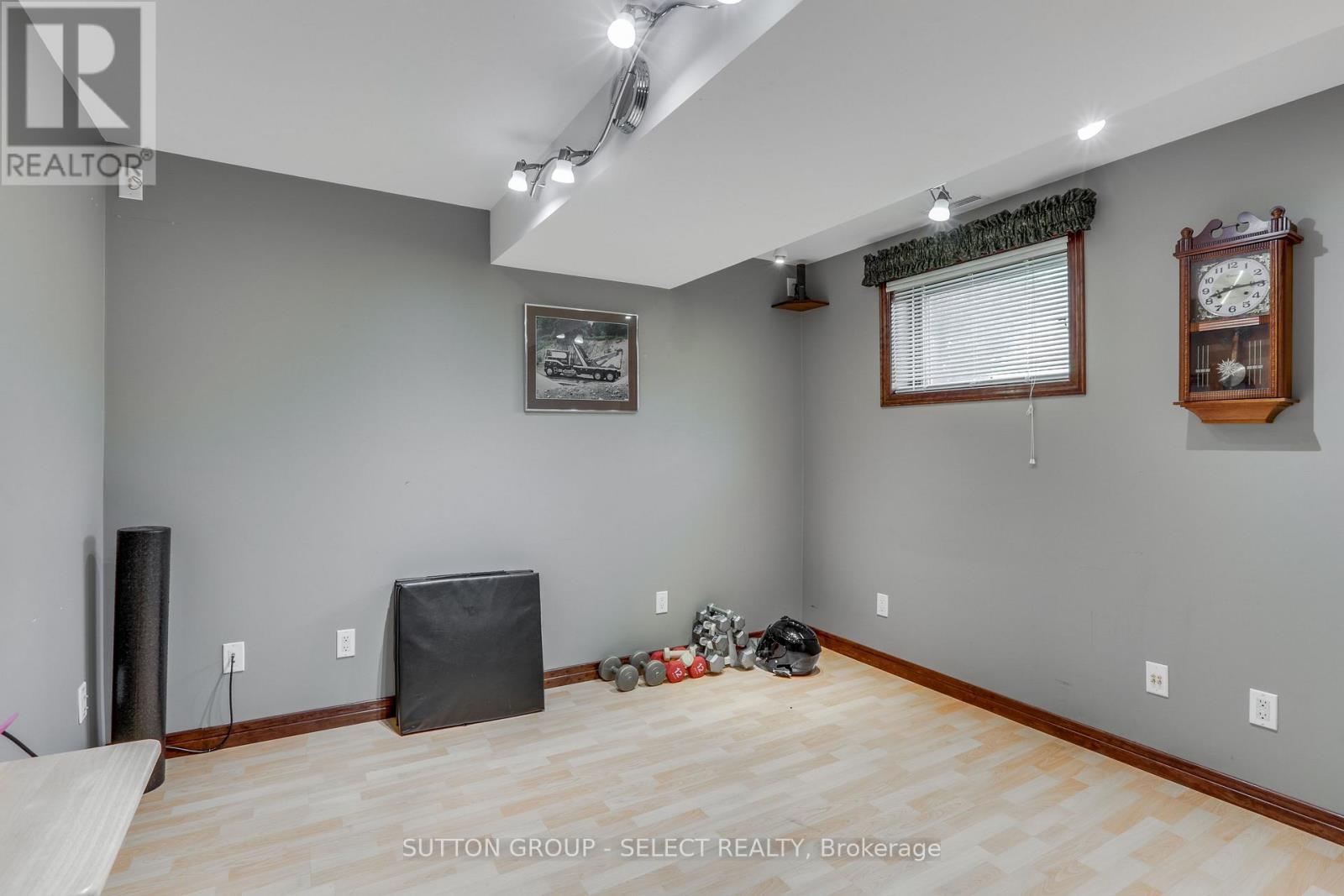 1054 Chippewa Drive, London East, Ontario  N5V 2T7 - Photo 32 - X13634078