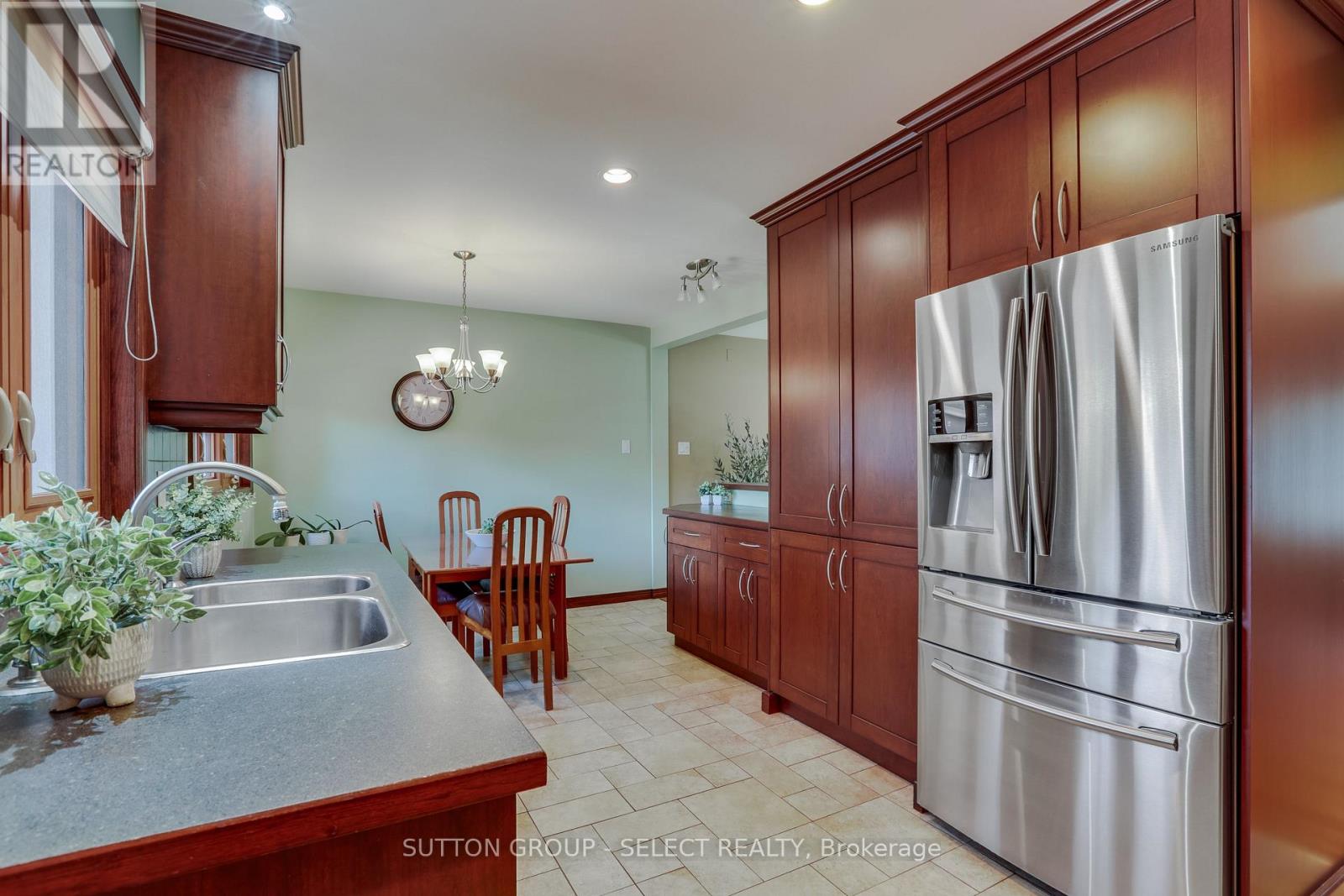 1054 Chippewa Drive, London East, Ontario  N5V 2T7 - Photo 9 - X13634078