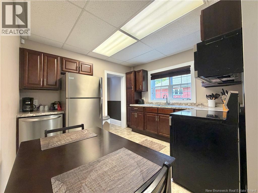 515 Murray, Bathurst, New Brunswick  E2A 1E3 - Photo 40 - NB145274