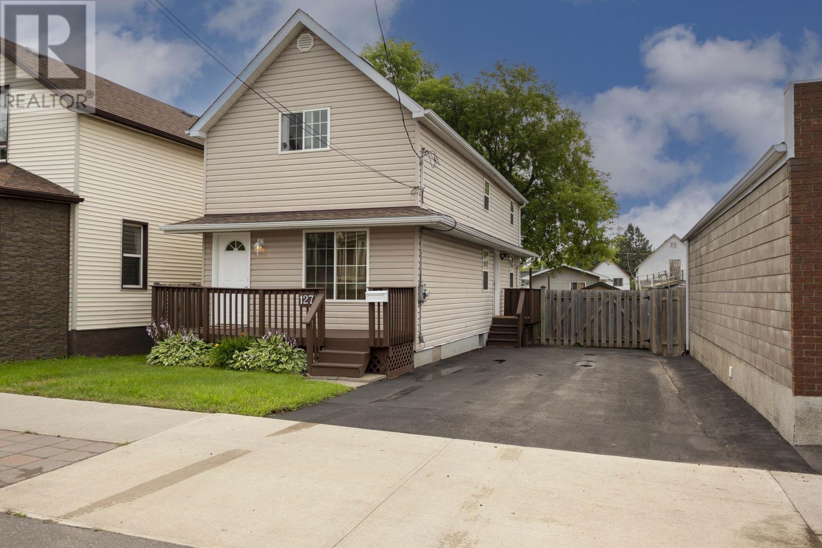 127 Court St S, Thunder Bay, Ontario