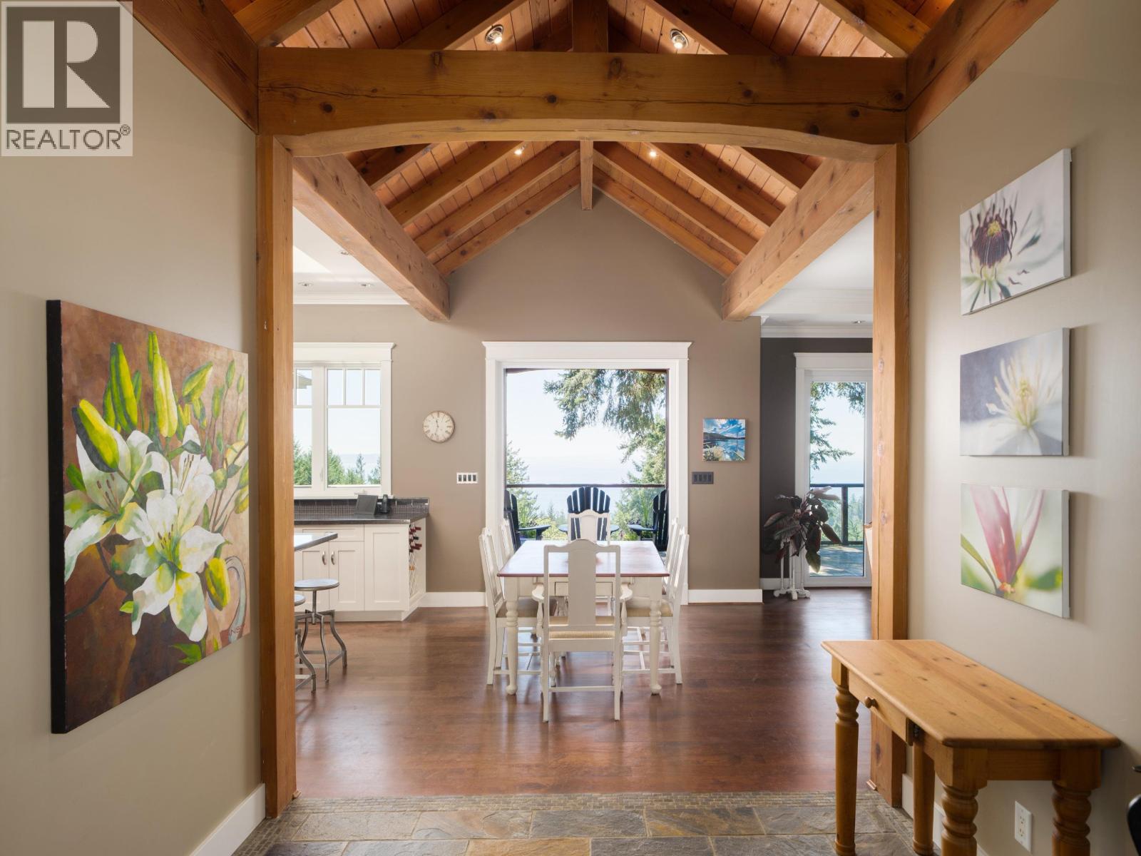 1010 COWAN POINT DRIVE, Bowen Island, British Columbia