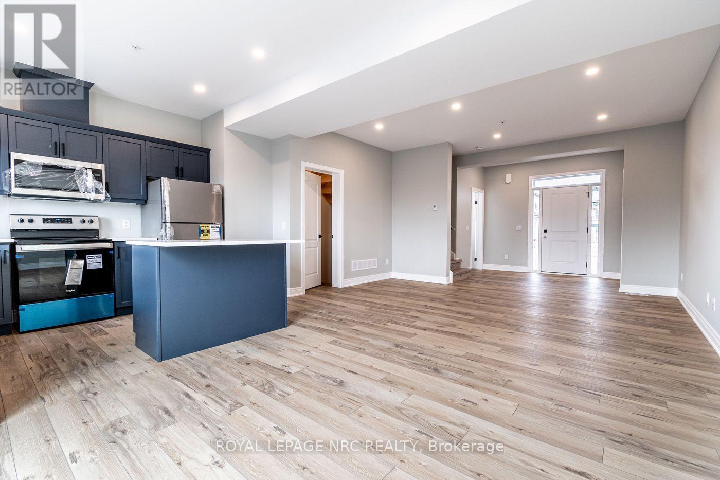 21 - 121a Moffatt Street, St. Catharines, Ontario  L2P 0G4 - Photo 13 - X13634012