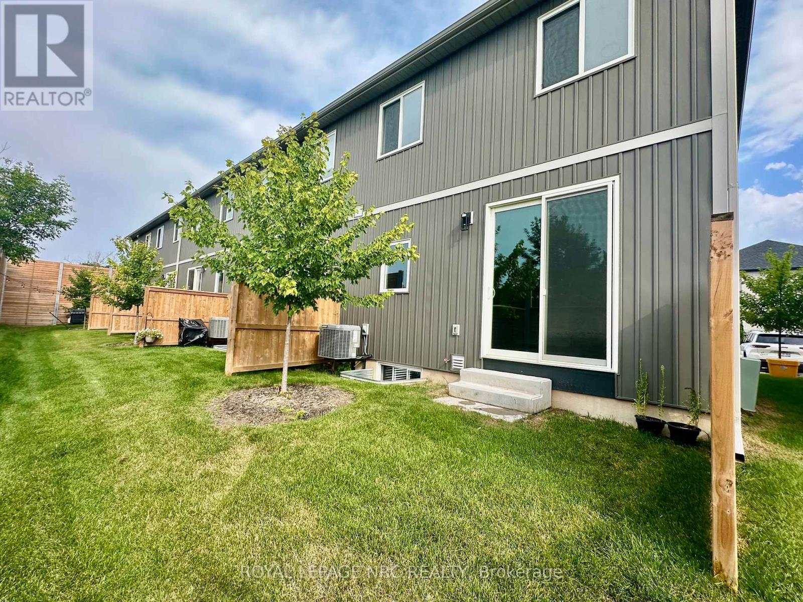 21 - 121a Moffatt Street, St. Catharines, Ontario  L2P 0G4 - Photo 30 - X13634012