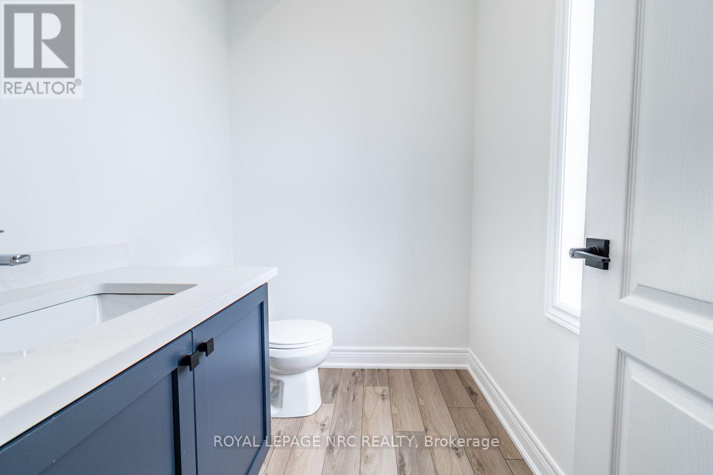 21 - 121a Moffatt Street, St. Catharines, Ontario  L2P 0G4 - Photo 4 - X13634012