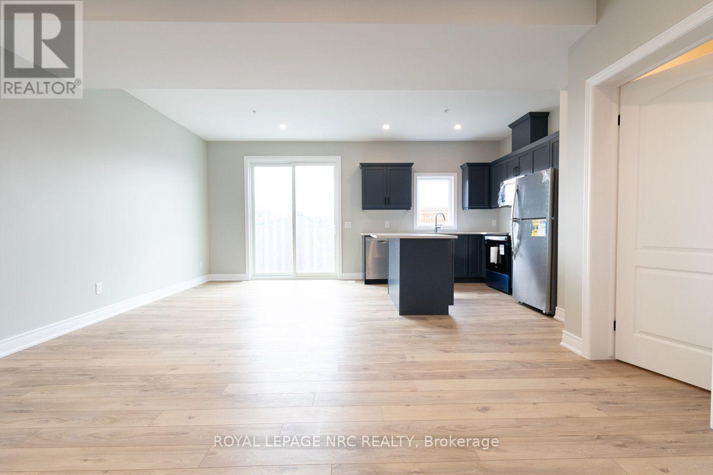 21 - 121a Moffatt Street, St. Catharines, Ontario  L2P 0G4 - Photo 5 - X13634012