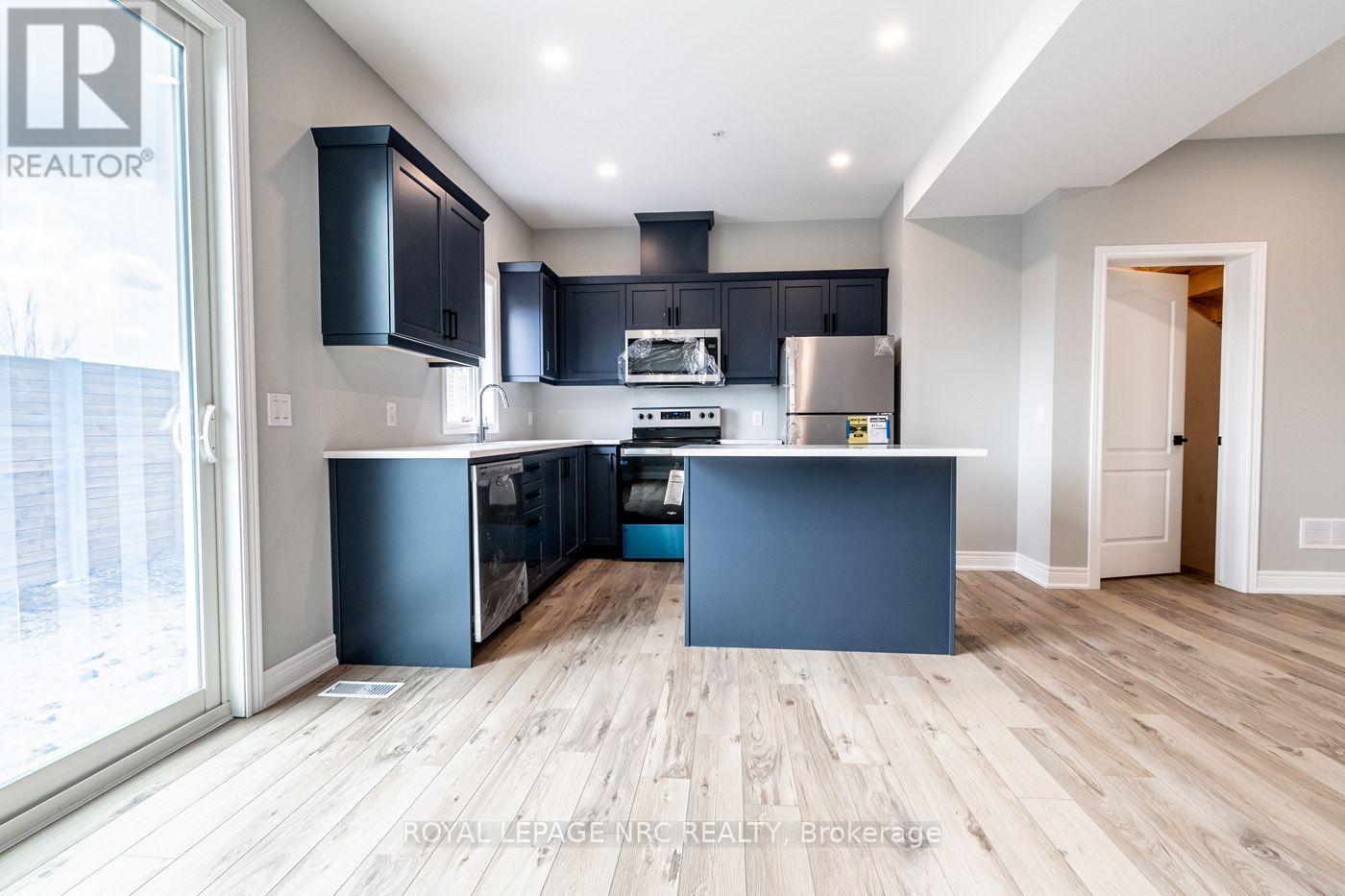 21 - 121a Moffatt Street, St. Catharines, Ontario  L2P 0G4 - Photo 8 - X13634012