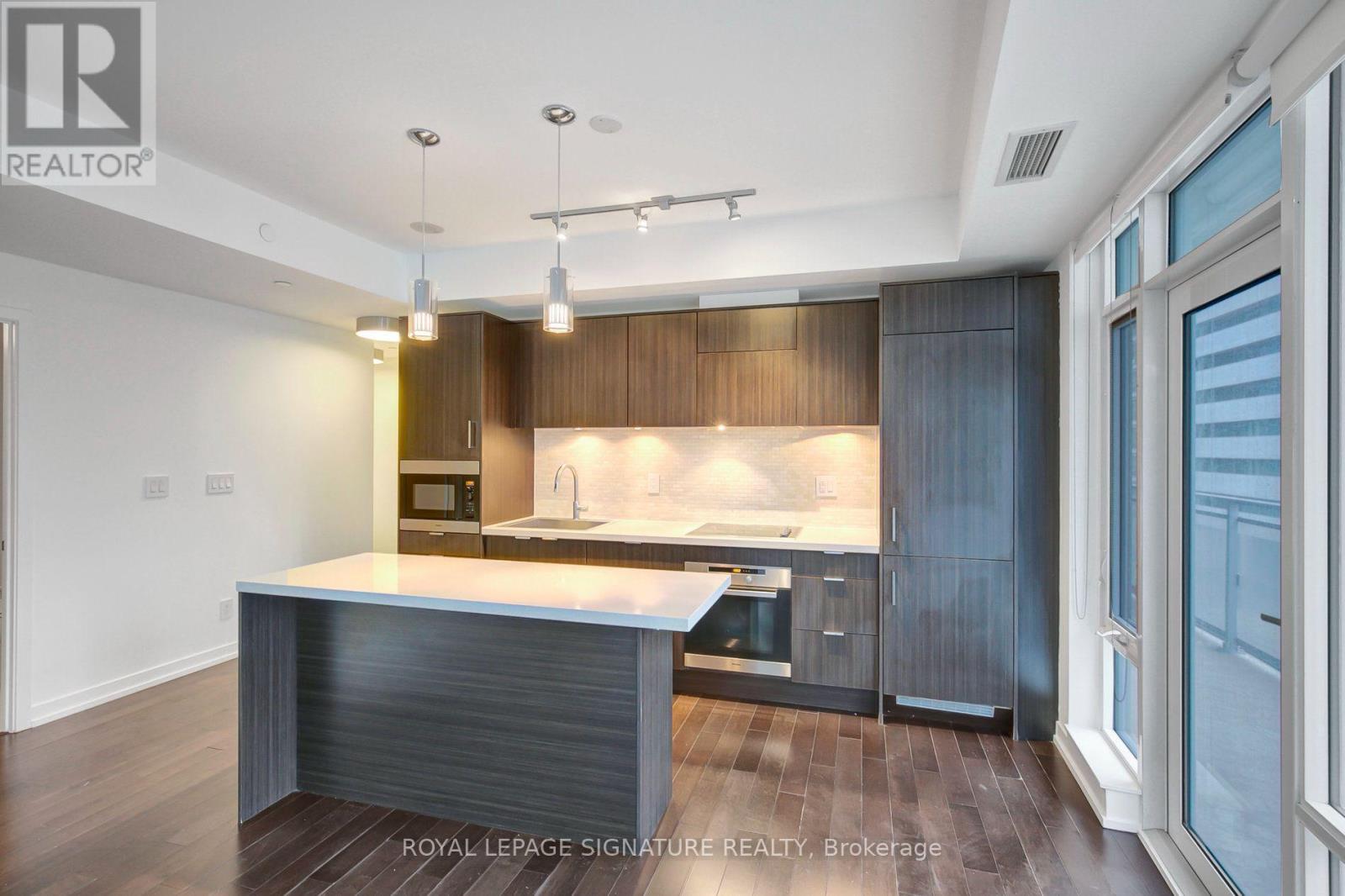 1111 - 21 Widmer Street, Toronto, Ontario  M5V 0B8 - Photo 10 - C13633966