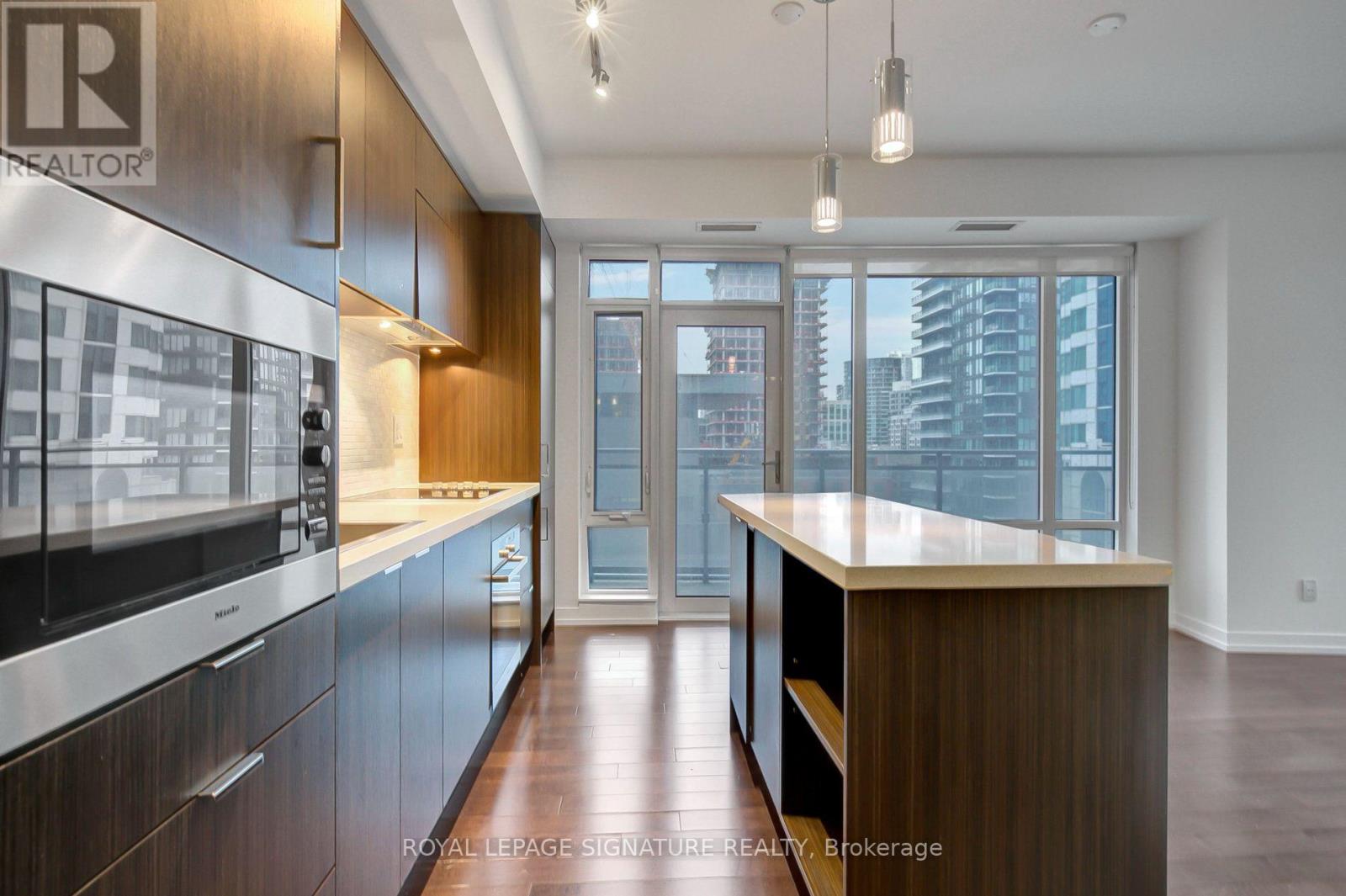 1111 - 21 Widmer Street, Toronto, Ontario  M5V 0B8 - Photo 18 - C13633966