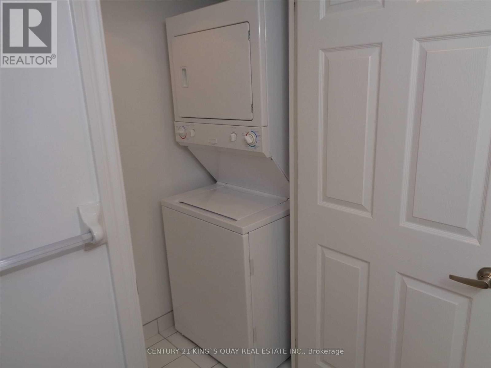 2714 - 763 Bay Street, Toronto, Ontario  M5G 2R3 - Photo 29 - C13634062