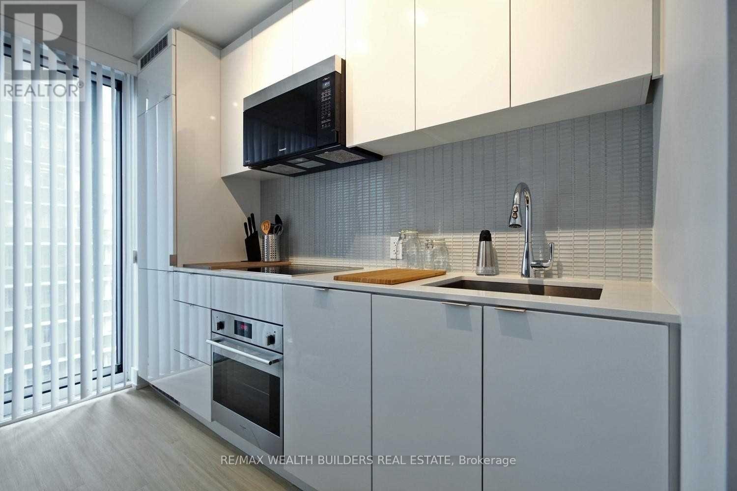 1108 - 7 Grenville Street, Toronto, Ontario  M4Y 1A1 - Photo 11 - C13634072