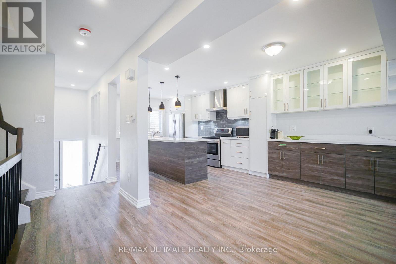 81 Flaming Rose Way, Toronto, Ontario  M2N 5W8 - Photo 17 - C13634088