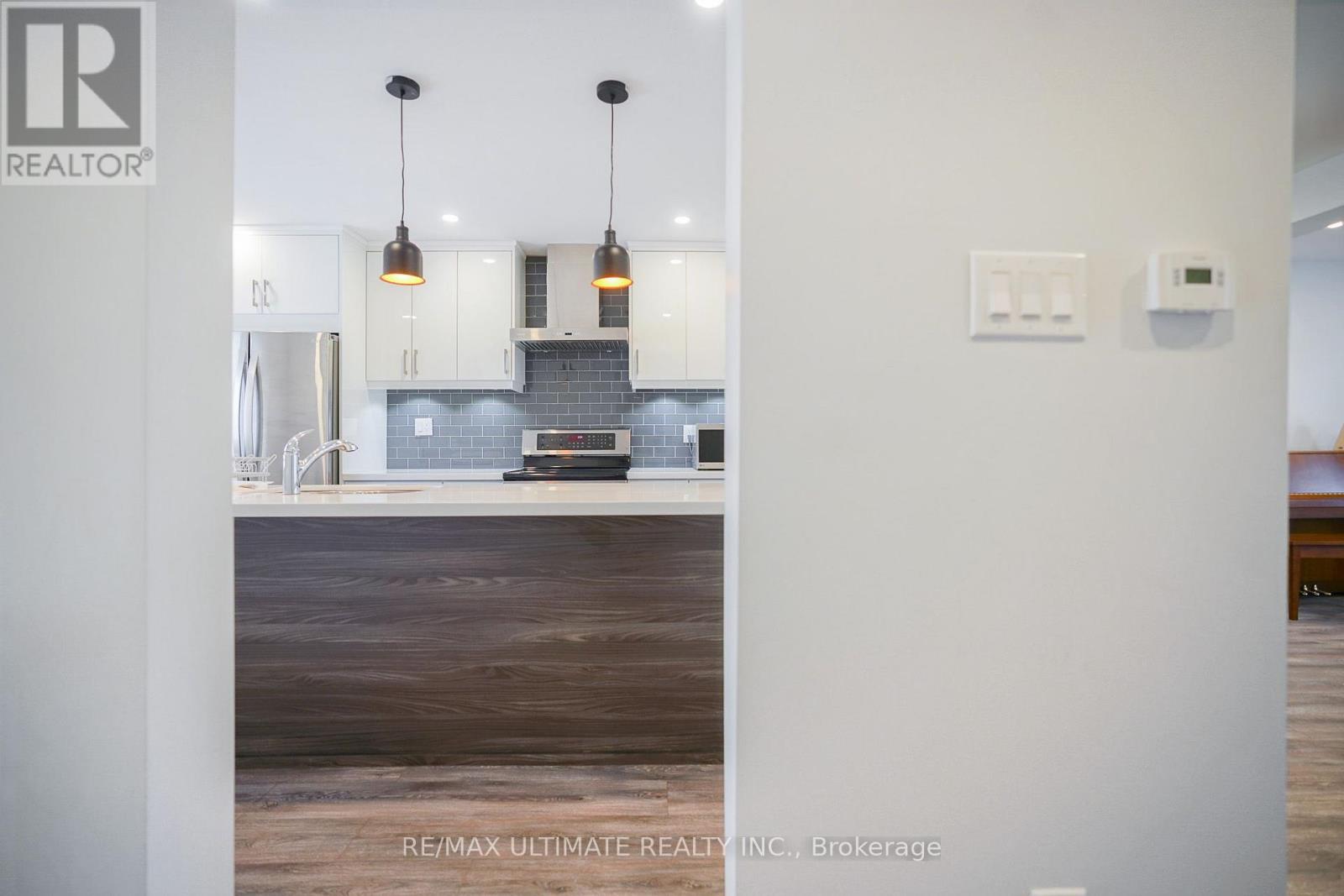 81 Flaming Rose Way, Toronto, Ontario  M2N 5W8 - Photo 18 - C13634088
