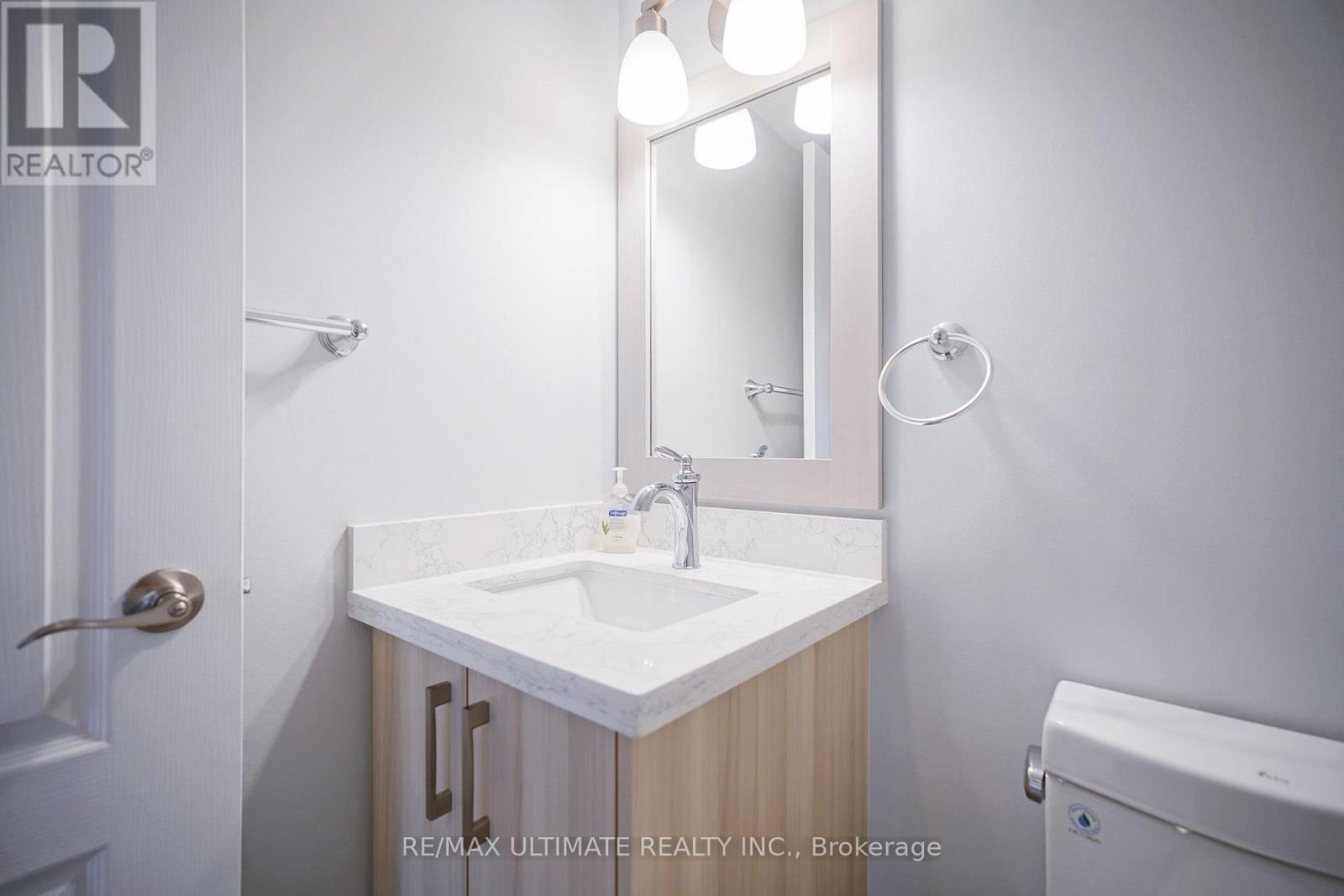 81 Flaming Rose Way, Toronto, Ontario  M2N 5W8 - Photo 21 - C13634088