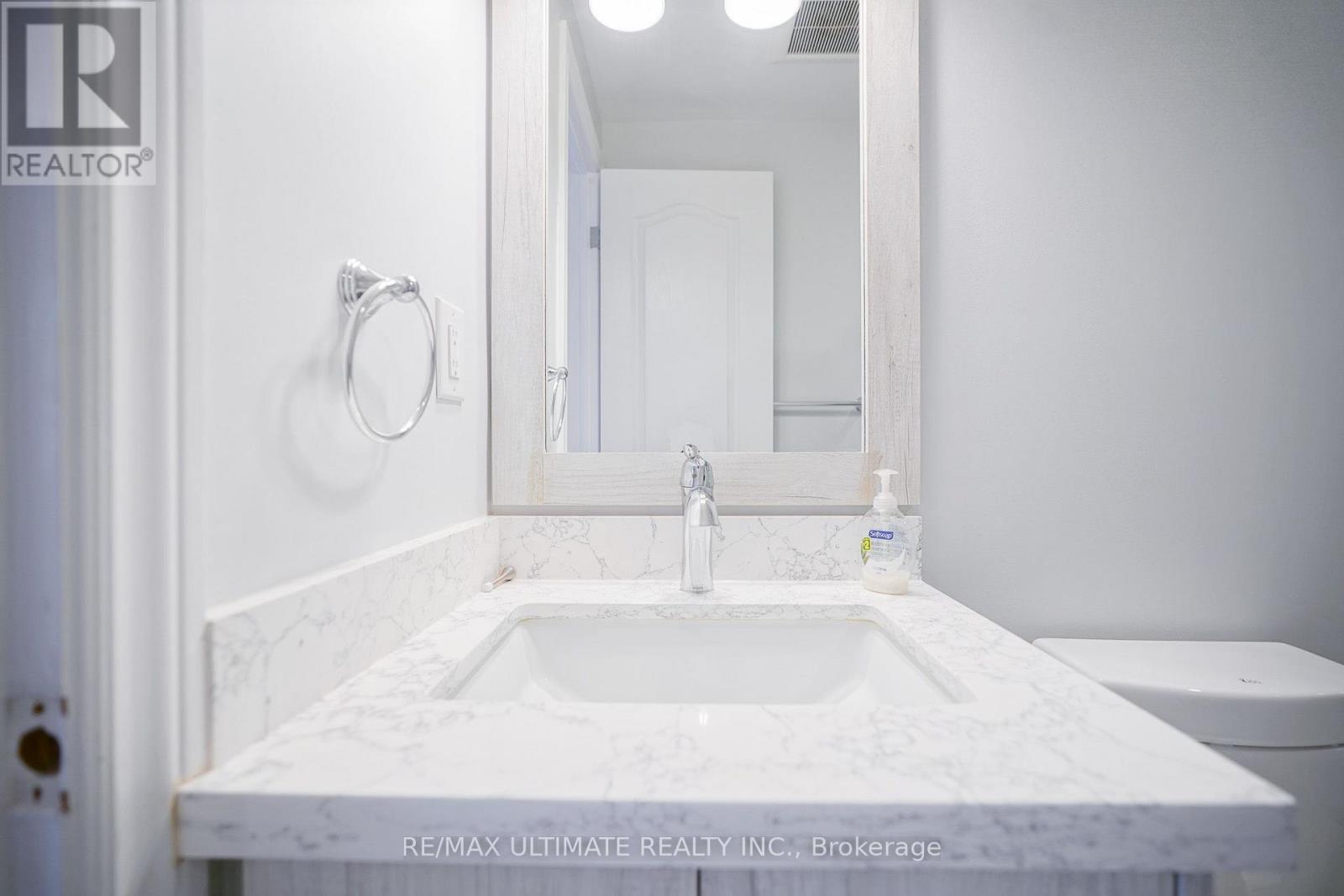 81 Flaming Rose Way, Toronto, Ontario  M2N 5W8 - Photo 33 - C13634088