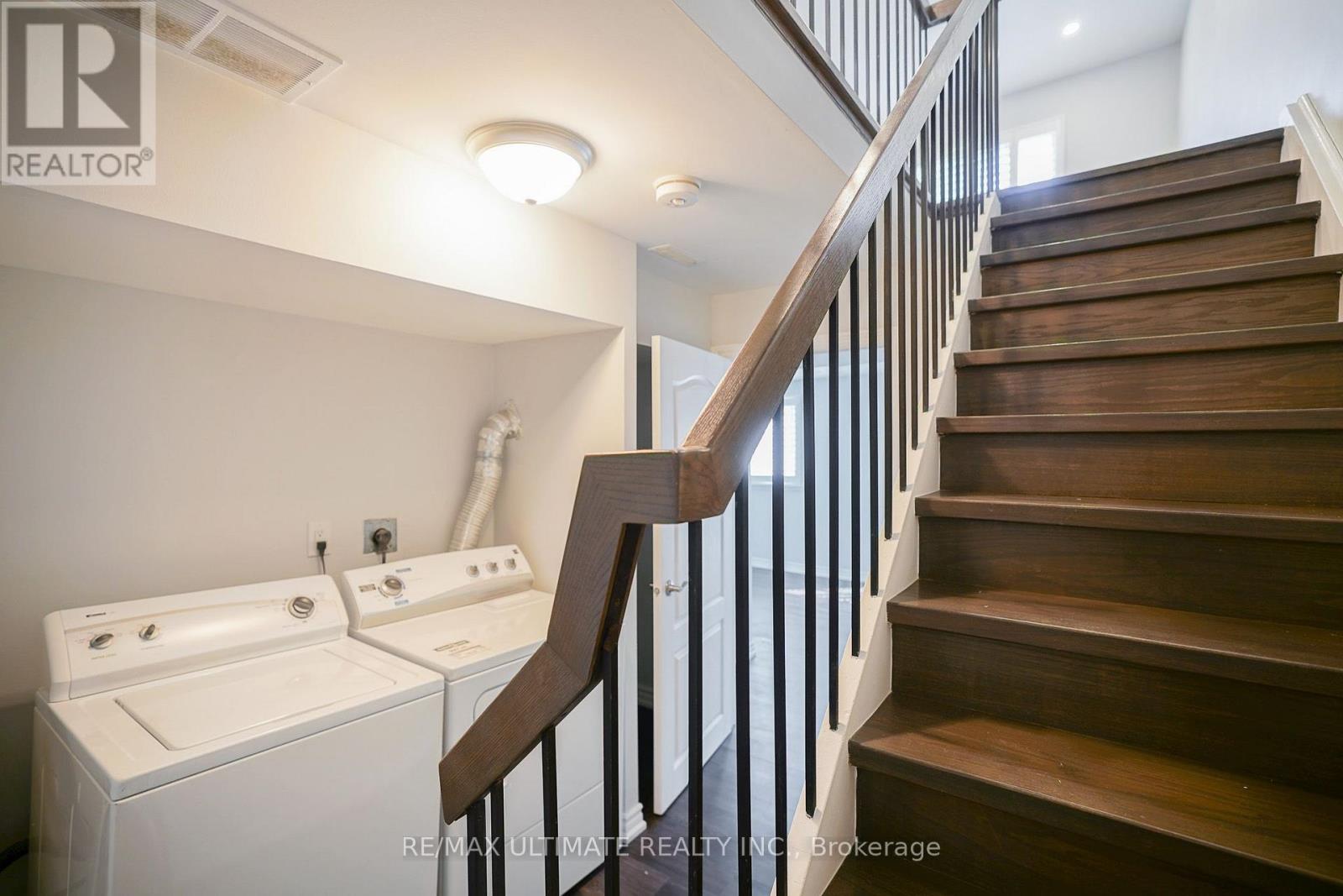 81 Flaming Rose Way, Toronto, Ontario  M2N 5W8 - Photo 36 - C13634088