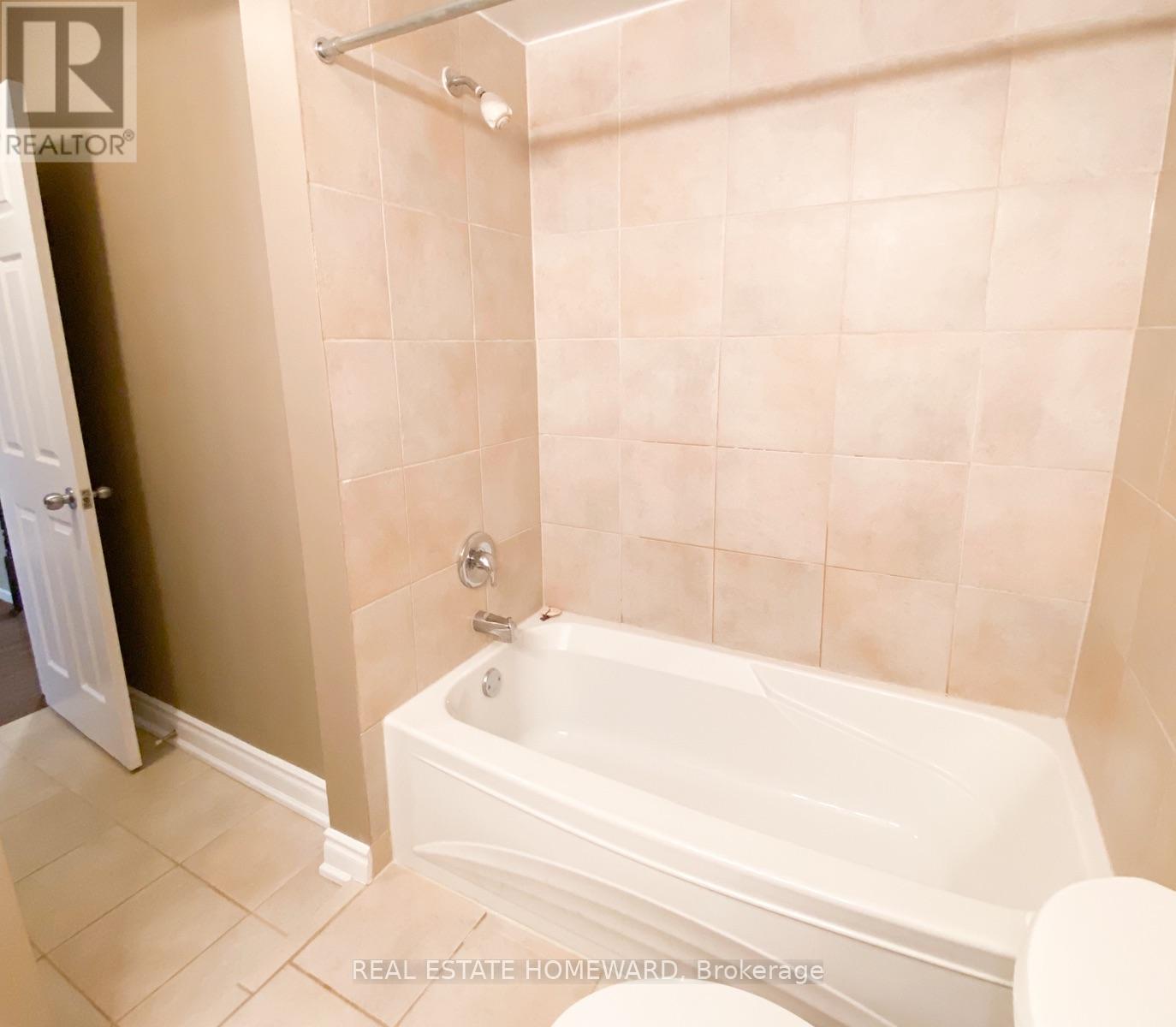 B - 920 Pape Avenue, Toronto, Ontario  M4K 3V2 - Photo 22 - E13634000