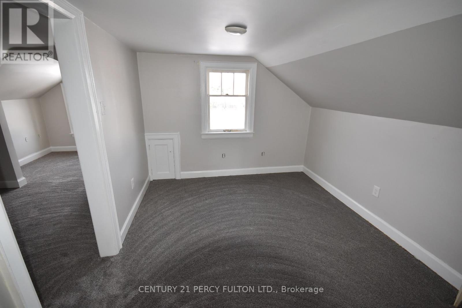 361 Bond Street E, Oshawa, Ontario L1G 1B6 - Photo 10 - E13634098