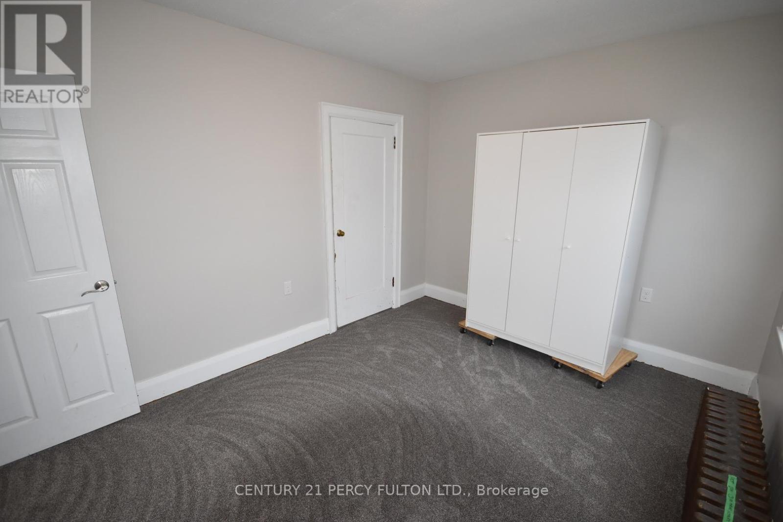 361 Bond Street E, Oshawa, Ontario L1G 1B6 - Photo 5 - E13634098