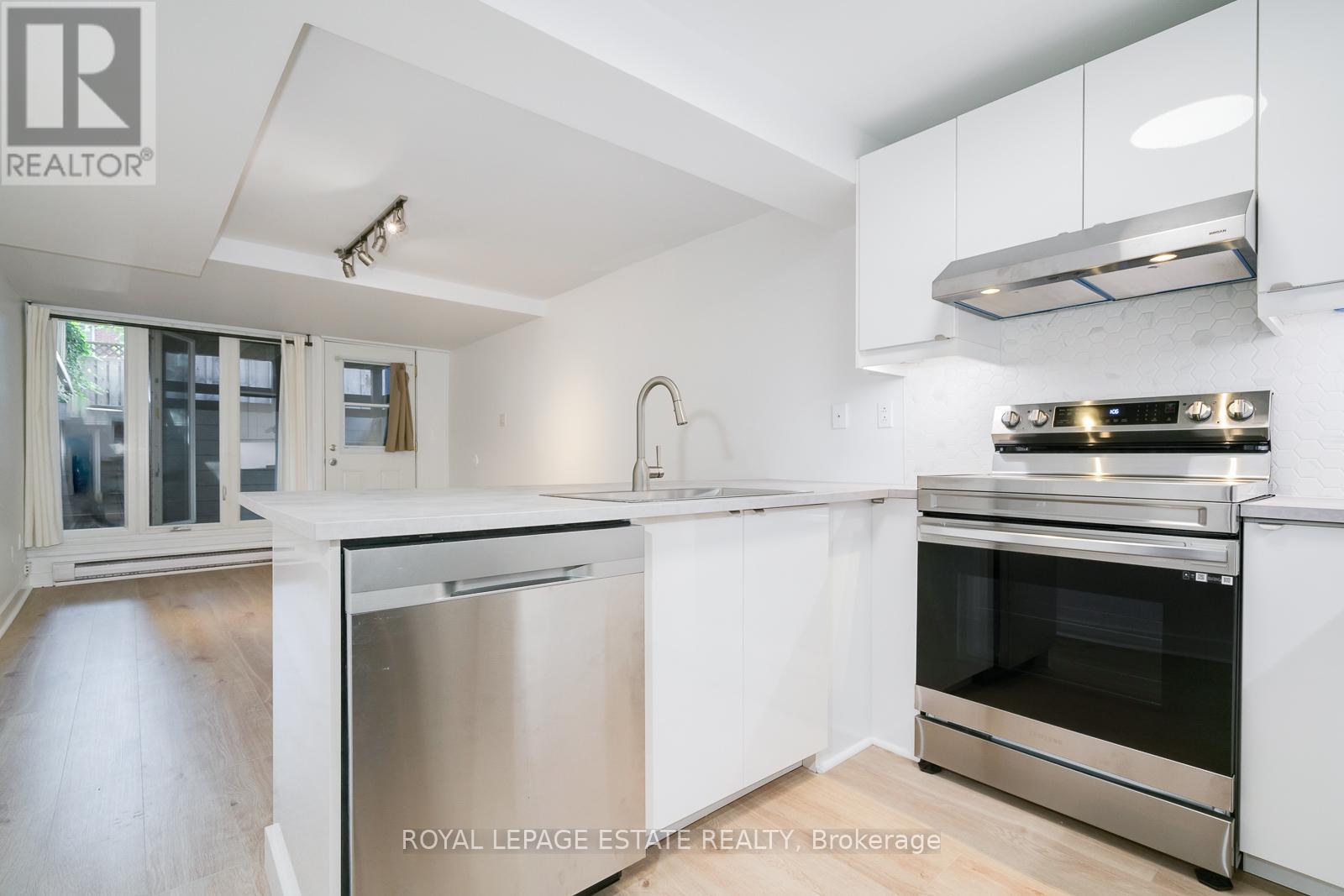 Lower Level - 155 Langley Avenue, Toronto, Ontario  M4K 1B6 - Photo 5 - E13634142