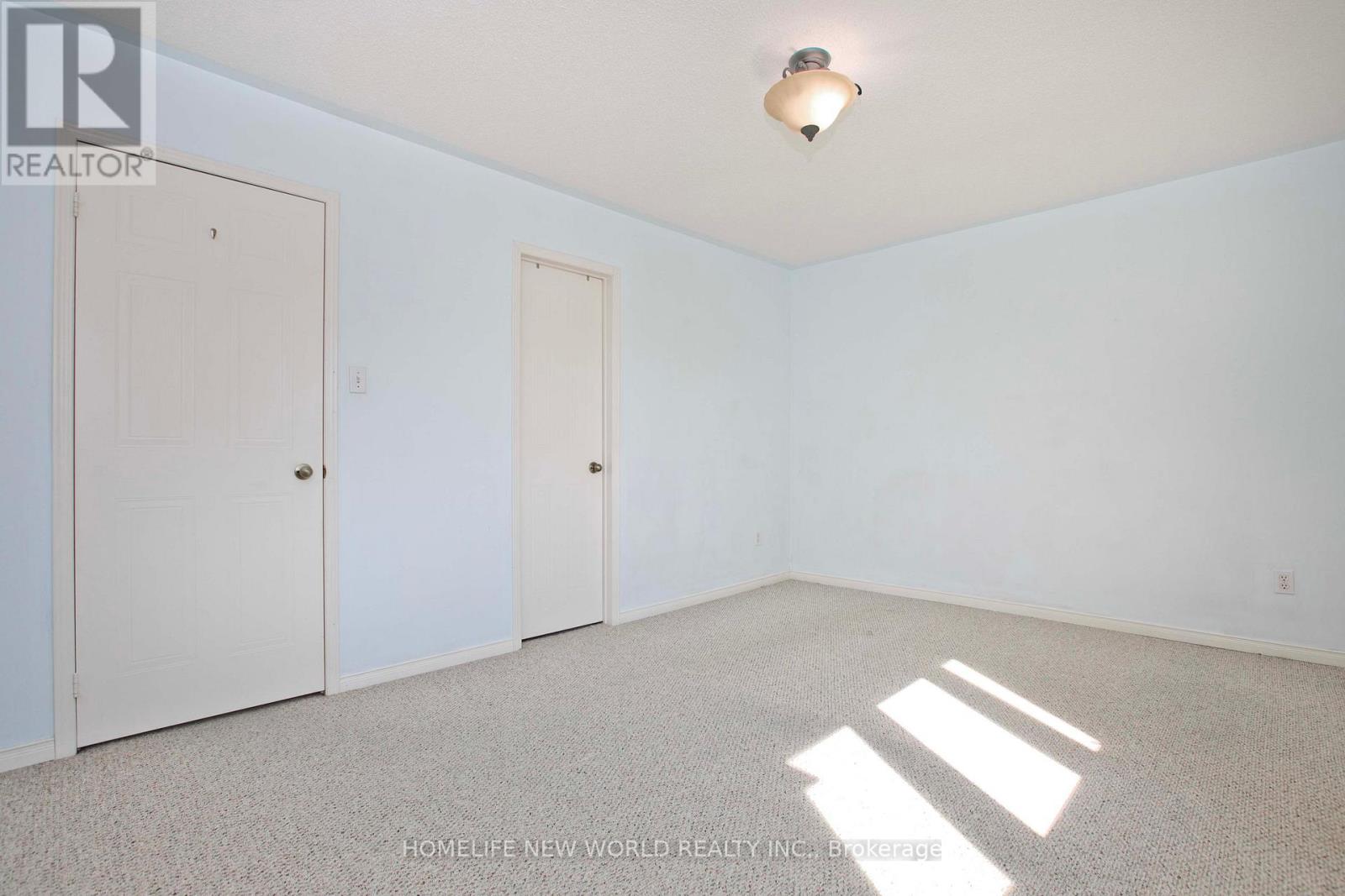 1814 Woodgate Court, Oshawa, Ontario  L1G 7Z1 - Photo 10 - E13634160