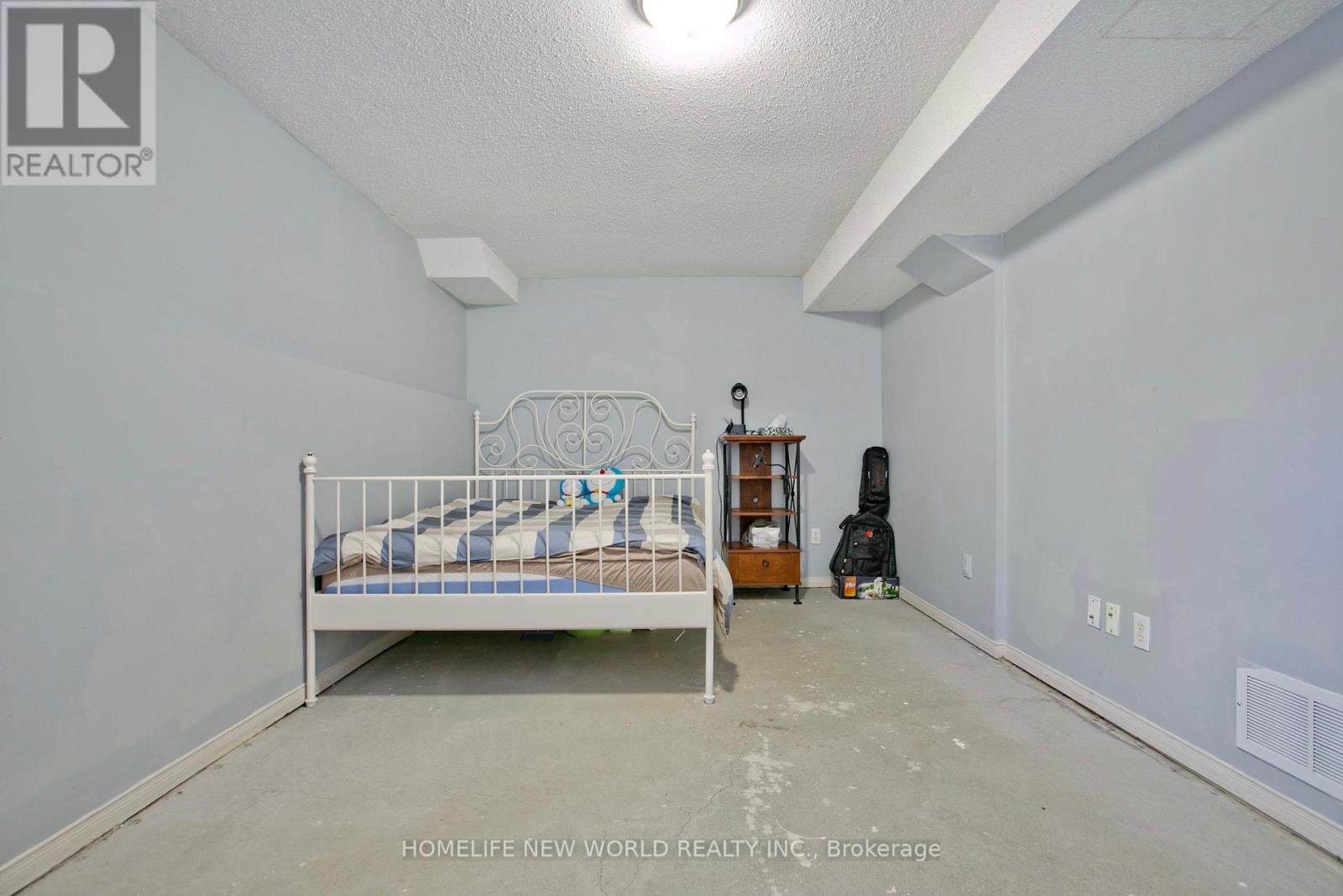1814 Woodgate Court, Oshawa, Ontario  L1G 7Z1 - Photo 16 - E13634160