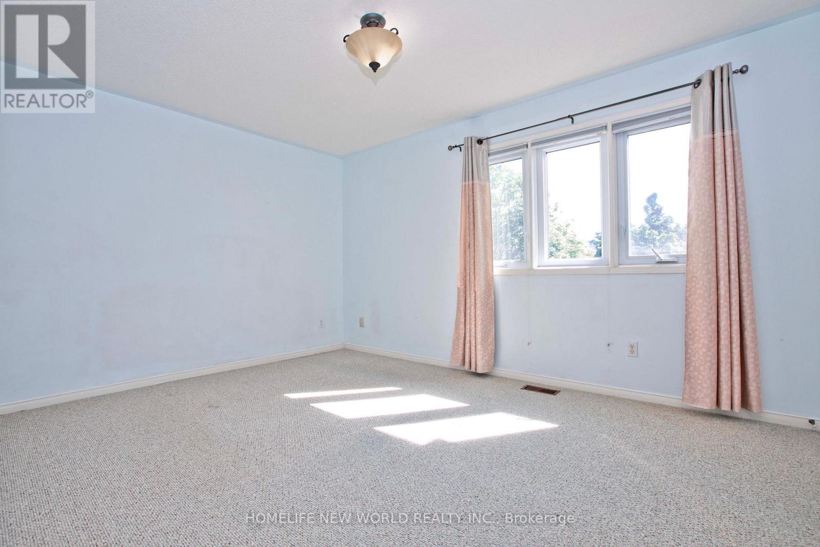 1814 Woodgate Court, Oshawa, Ontario  L1G 7Z1 - Photo 9 - E13634160