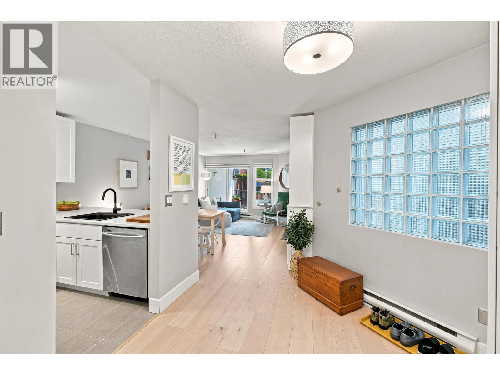 108 2020 W 8th Avenue, Vancouver, British Columbia  V6J 1W5 - Photo 14 - R3152050