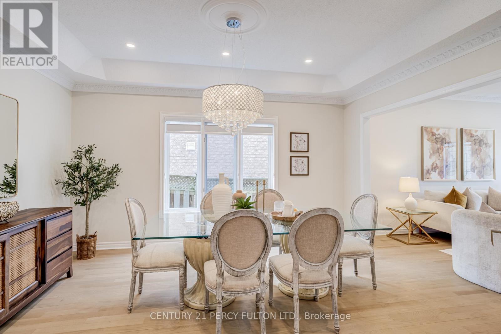 118 Village Gate Drive, Markham, Ontario  L6C 1W5 - Photo 11 - N13634100