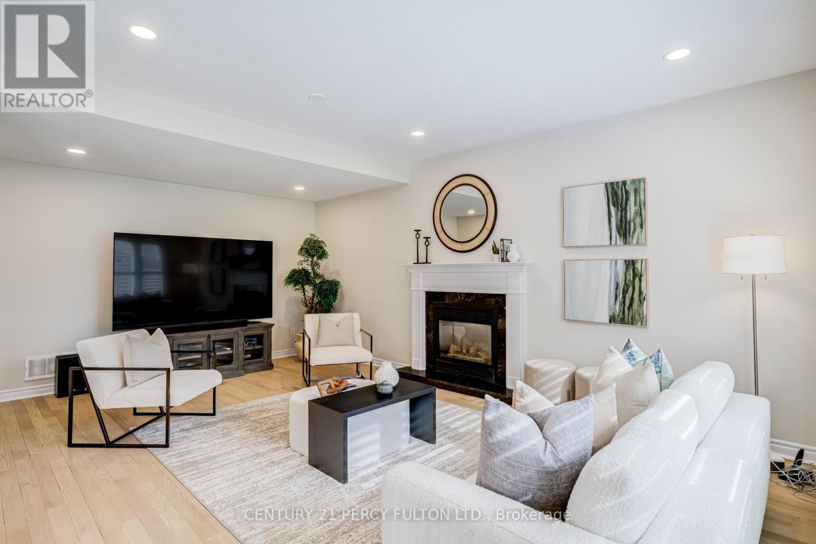 118 Village Gate Drive, Markham, Ontario  L6C 1W5 - Photo 17 - N13634100