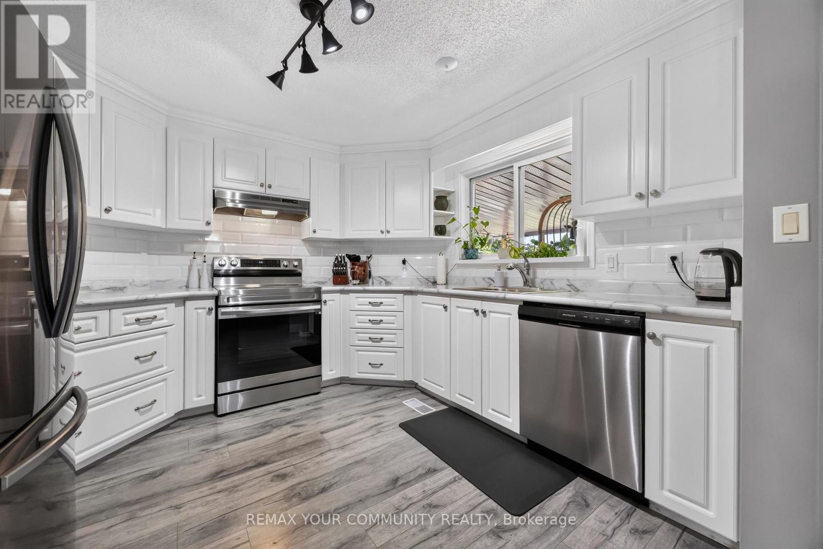 17 Kelsey Crescent, Georgina, Ontario  L0E 1R0 - Photo 11 - N13634168