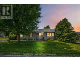17 KELSEY CRESCENT, Georgina, Ontario