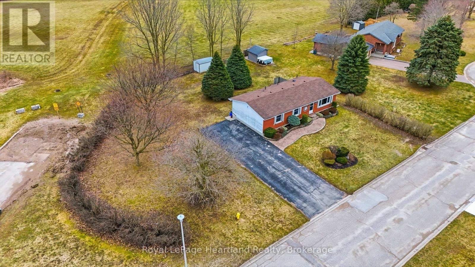 284 Manor Road, North Huron (Wingham), Ontario  N0G 2W0 - Photo 43 - X13634010