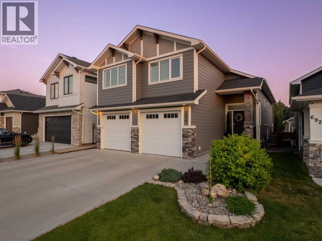 696 Sixmile Crescent S, Lethbridge, Alberta  T1K 8G3 - Photo 1 - A2333227