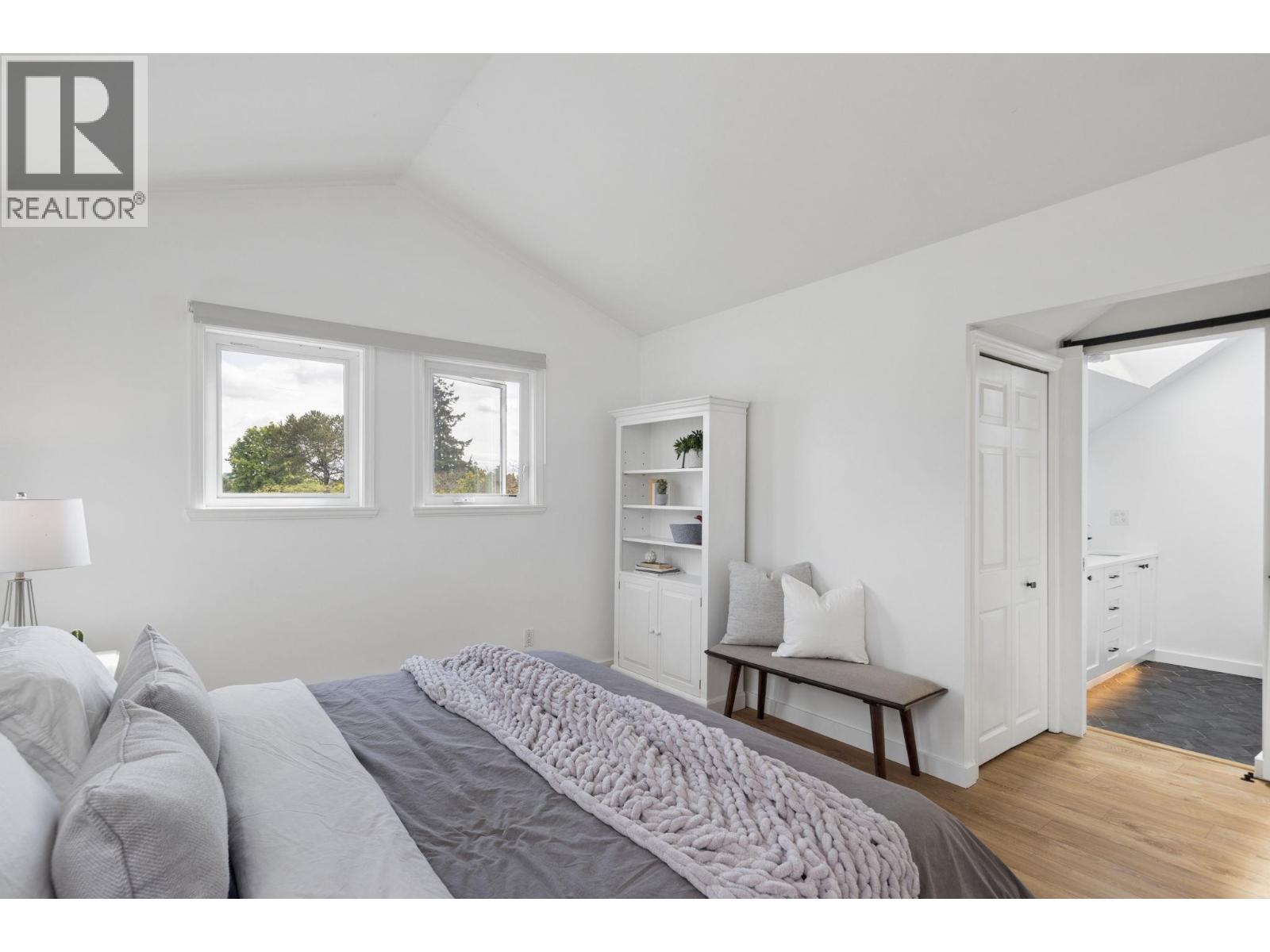 207 1518 Bowser Avenue, North Vancouver, British Columbia  V7P 2Y3 - Photo 5 - R3138863