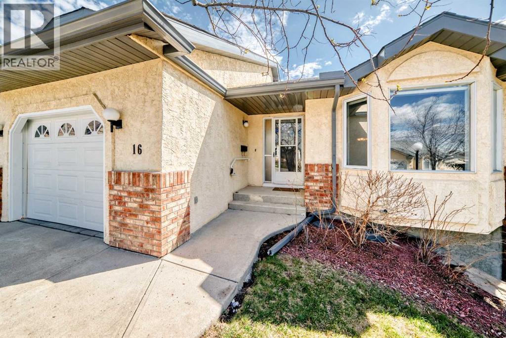 16 Edenwold Green NW, Calgary, Alberta T3A 5B8 - Photo 2 - A2333321