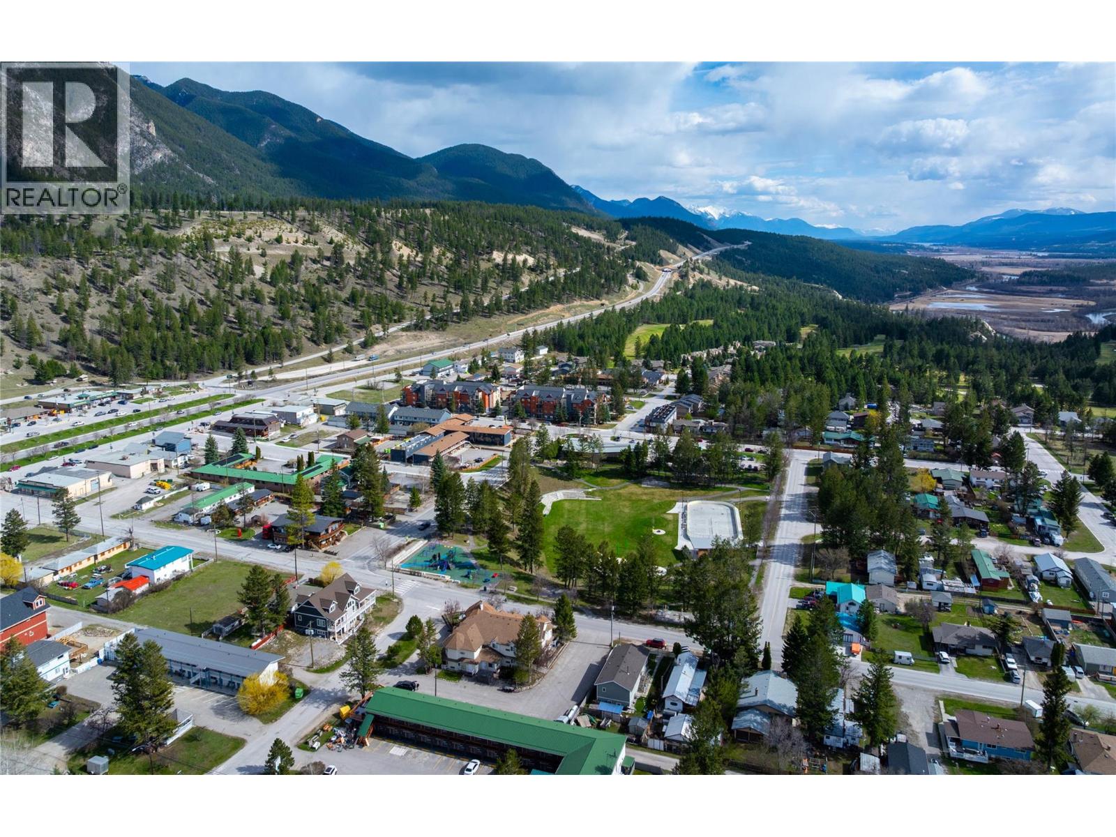 4867 St Joseph Street, Radium Hot Springs, British Columbia  V0A 1M0 - Photo 5 - 10395834