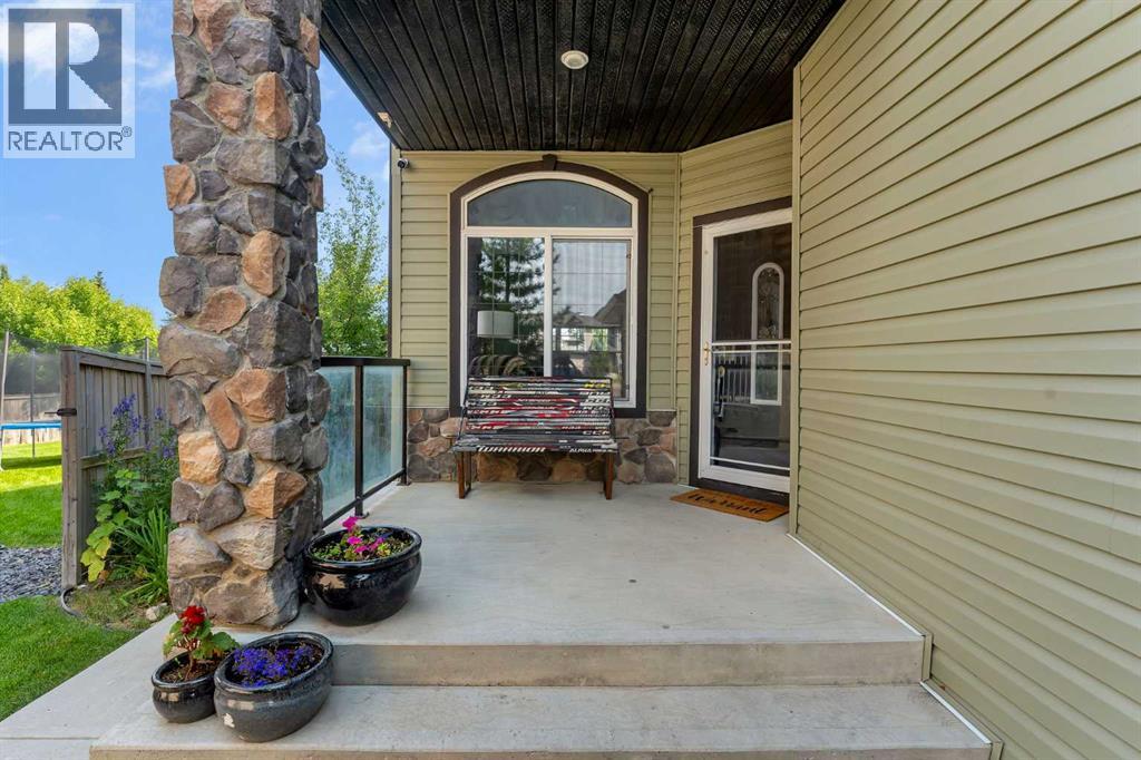134 Channelside Cove SW, Airdrie, Alberta  T4B 3J1 - Photo 4 - A2332776