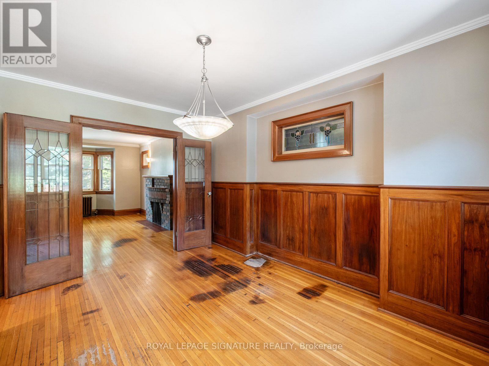 511 Donlands Avenue, Toronto, Ontario  M4J 3S4 - Photo 10 - E13587830