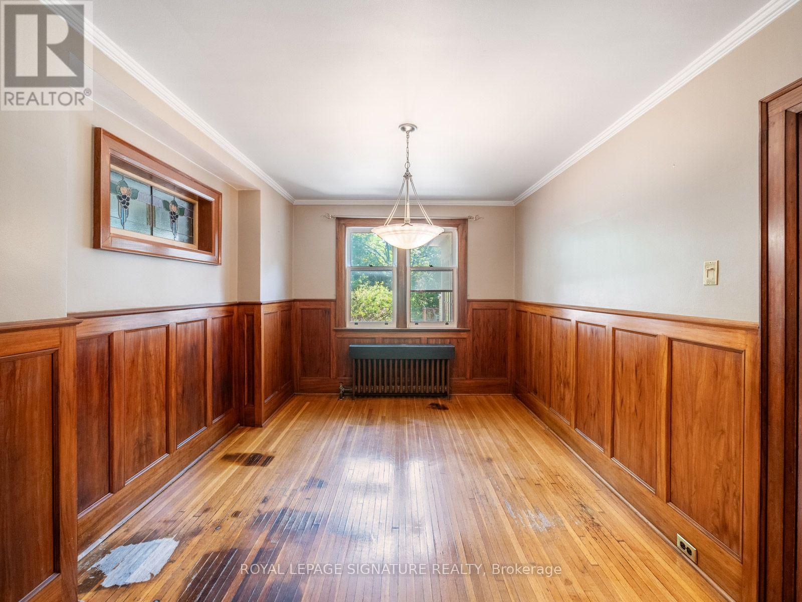 511 Donlands Avenue, Toronto, Ontario  M4J 3S4 - Photo 9 - E13587830