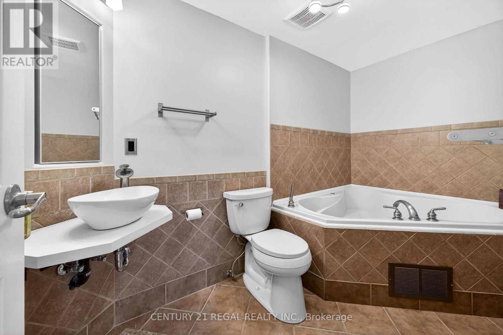 481 Camelot Drive W, Oshawa, Ontario  L1K 1M5 - Photo 20 - E13607430