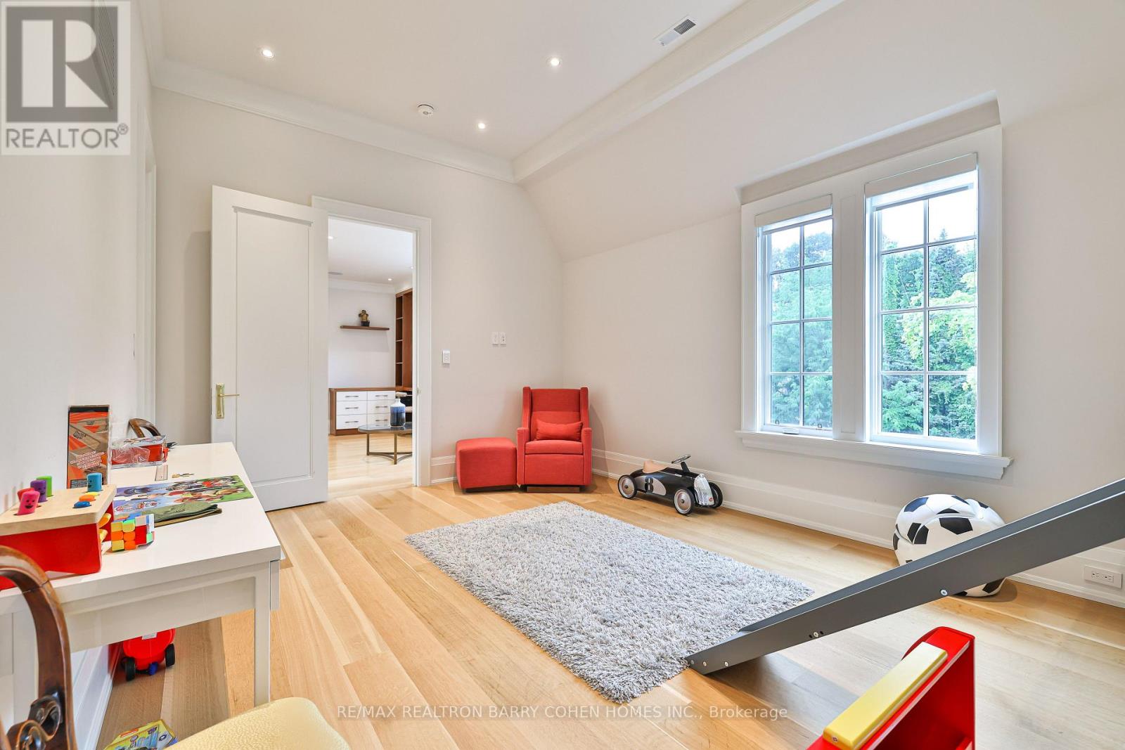 33 Stratheden Road, Toronto, Ontario  M4N 1E5 - Photo 41 - C12833200